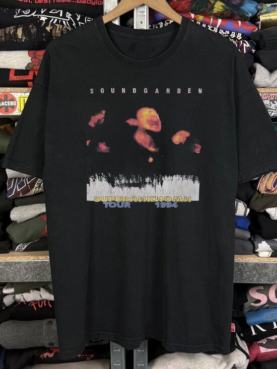 Teresa D Tops - 1994 Soundgarden Superunknown Tour Washed Black Tee 257